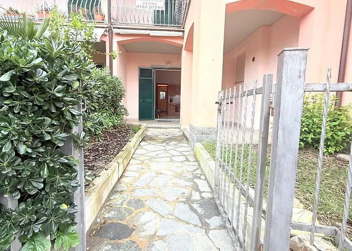 Relax Con Terrazza Giardino E Posto Auto 公寓 *