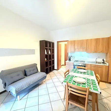 Διαμέρισμα Relax Con Terrazza Giardino E Posto Auto *