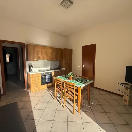 Διαμέρισμα Relax Con Terrazza Giardino E Posto Auto *