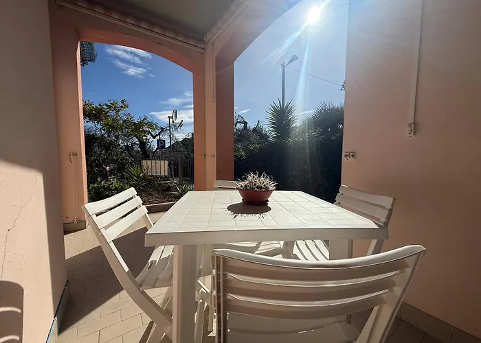 Relax Con Terrazza Giardino E Posto Auto Διαμέρισμα