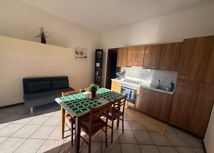 Relax Con Terrazza Giardino E Posto Auto Apartamento